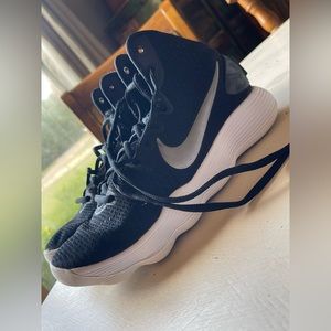 Nike Hyperdunk TB 2017 Women’s Size 8.5 Basketball Shoes Black White Sneakers